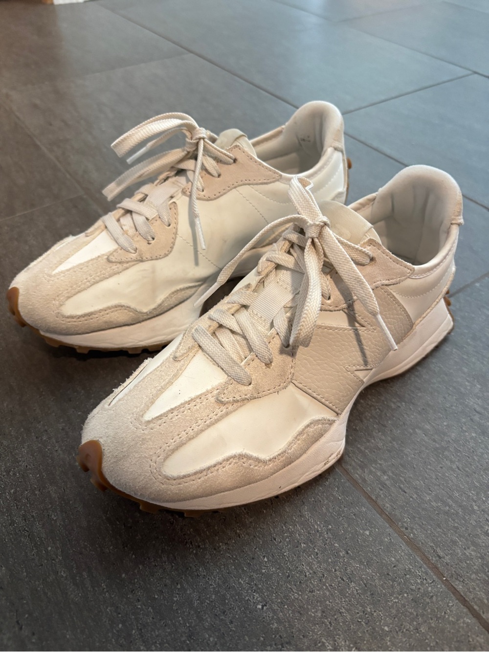 New Balance 327 Womens Neutral Beige Lace-Up Running Sneakers